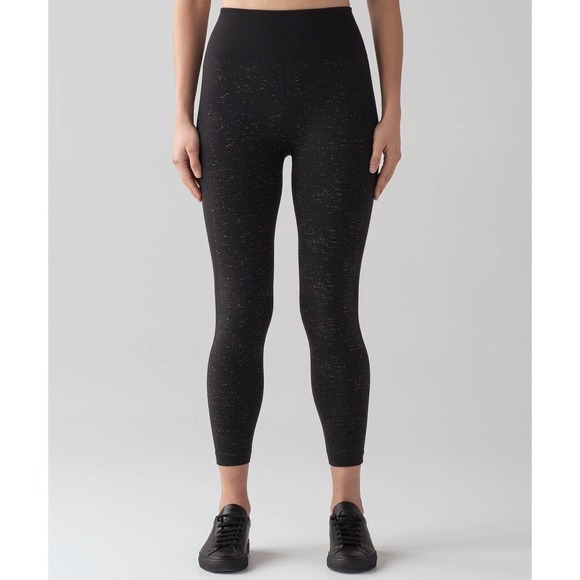Lululemon Free To Flow 7/8 Tight Black White Women's Size 2 or 4 No Size Dot - Picture 5 of 11